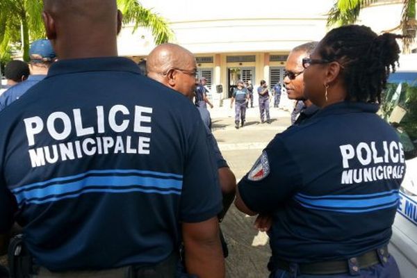 Recrutement de 1 500 agents spéciaux de police municipale au profit de 10 communes